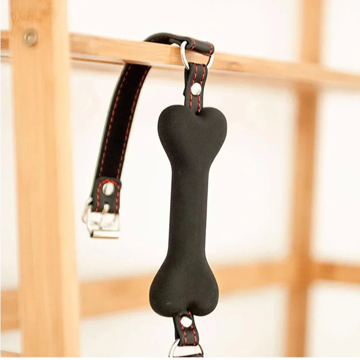 BDSM Sex Harness Mouth Adult Toys ที่ครอบปากซิลิโคนรูปกระดูกสุนัข ลูกบอลอุดปากแบบเปิด ลูกบอลอุดปาก BDSM Bondage ผลิตภัณฑ์เซ็กส์ของ Sm Sex Toys สำหรับผู้หญิง